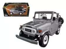 MOTORMAX TOYOTA FJ40 FJ 40 CONVERTIBLE SILVER 1:24 DIECAST MODEL CAR