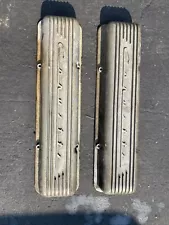 NOS 1959-67 CHEVY CORVETTE 7 FINNED ALUMINUM SCRIPT VALVE COVERS 3767493 OEM GM