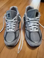 New Balance 990v5 Womens Size 9 Grey Running Shoes Made In USA (Used)