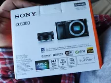 Sony Alpha ILCE-6000 24.3MP Kit + E PZ 16-50mm f/3.5-5.6