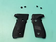 USED FACTORY SIG SAUER P229 BLACK PLASTIC GRIPS .40 CAL WITH (4) SCREWS