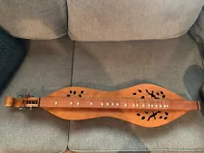 Handcrafted Dulcimer