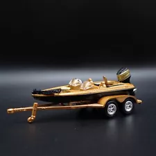 FISHING BOAT ON TRAILER W HITCH 1:64 SCALE COLLECTIBLE DIORAMA PROP MODEL BOAT