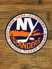 New York Islanders Hockey 1972 Season Ticket Holder Patch