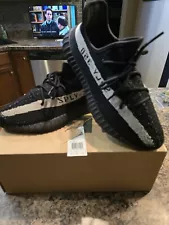 adidas Yeezy 350 V2 Oreo Men's Size 11.5 Core Black Whits BY1604 New