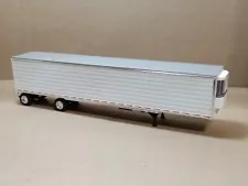 DCP White Utility 53ft spread axle reefer trailer 1/64 Used As Is