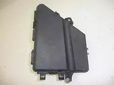 03 CADILLAC CTS 3.2L Automatic Transmission Engine Bay Fuse Box Relay Box #19182