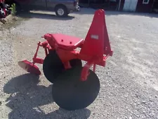 Used Ford 2 bottom Disc Plow 3 Pt. FREE 1000 MILE BUSINESS DELIVERY