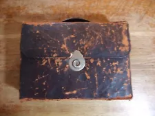 VINTAGE Men's Shaving/Toiletries Kit with Leather Case