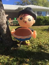 Pilgrim blowup yard art for thanksgiving or fall