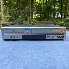 SAMSUNG #DVD-V2000 DVD VHS VCR Combo Unit PLAYER w/ REMOTE. 23 yr Ebayer