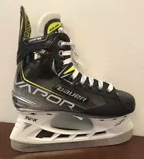 Bauer Vapor 3X Junior Ice Hockey Skates. Size 2.5 D.