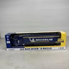 E1 GREENLIGHT 1/64 2019 MACK ANTHEM 18 WHEELER MICHELIN Bt14