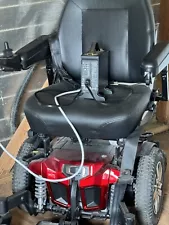 Quantum Q6 Edge Power Wheelchair .