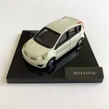 Nissan Genuine Color Sample Tomica Note White Pearl Novelty Minicar Not For Sale