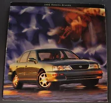 1996 Toyota Avalon Catalog Sales Brochure Excellent Original 96