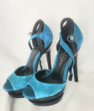 FOR SALE THIS BEAUTIFUL PAIR OF SHOES BLUE/BLACK COLOR SIZE 6 B VERY HIGH HEELS