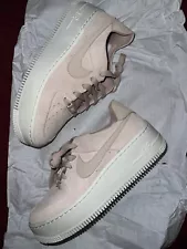 Nike Women's Air Force 1 AF1 Sage Low AR5339-201 Particle Beige White Size 5.5