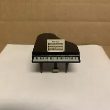 Mini black grand piano Vintage