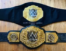 OFFICIAL WWE WORLD HEAVYWEIGHT CHAMPIONSHIP REPLICA WRESTLING BELT