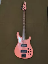 Vintage Peavey Dyna Bass Electric Guitar