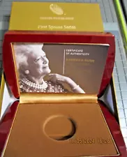 1 used Wooden Box coin holder for 1 coin First Spouse Gold UNC. Barbara Bush