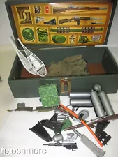 VINTAGE 12" GI JOE ARMY FOOTLOCKER w/ FIELD GEAR EQUIPMENT LOT UNIFORMS GUNS