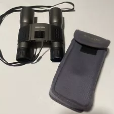 Meade Foldable Binoculars with Case 10x32, 290-1000yds, Camo in Great Condition