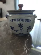 Vintage 5 1/2" Salt Glazed Crock With Lid Cobalt Blue Design Tewksbury MA.