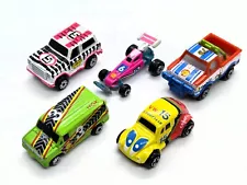 New ListingMicro Machines 1992 Ultrafast #7 Blazer Zebra Ford Custom Van Green VW Beetle