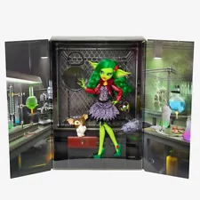 Mattel Creations Monster High Skullector x Gremlin Greta Doll w/ Bonus Gizmo