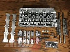 HONDA / ACURA GSR VTEC B18C1 CYLINDER HEAD P72-2