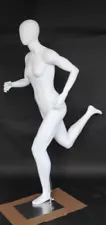 Running Female White Mannequin Sport Mannequin Egg Head Torso Running-5ft 9 inc