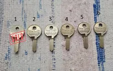 VW Volkswagen Beetle T1 Renault 4CV Ford Taunus G73A key blank 62VC (For: Volkswagen)