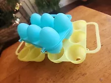 2 Jello JELL-O Jigglers Egg Molds Yellow &Blue SMOOTH Sides Easter