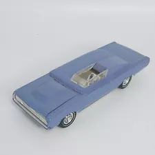 Vintage 1964 AMT OLDS F-85 CONVERTIBLE PAINTED RACING VERSION Prebuilt Screw Btm