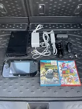 Nintendo Wii U Console 32GB Bundle (WUP-101(02)) with Accessories & 2 Games