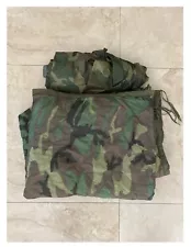 US Military Rain Poncho and Poncho Liner Bundle. BDU