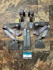 1982-92 Camaro Firebird Trans Am Grey Seat Belts Set Complete With NOS buttons