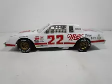 ACTION 1/24 #22 BOBBY ALLISON MILLER 1985 BUICK REGAL NICE *ISSUE* CWC