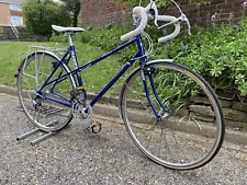 Dawes Lady Galaxy Touring Bike , 1990’s , Reynolds Frame And Forks . 19” Frame.