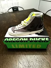 Oregon Ducks Nike Casual Shoes Men's Dark Gray/Light Gray New