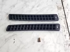 87-95 Jeep Wrangler YJ Hard Top Side Vents Factory OEM Hardtop (pair)