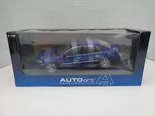 AUTOart Volkswagen Phaeton 1:18 Scale with Box