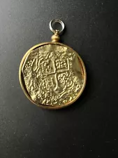 SPANISH REPLICA "SHIPWRECK" 8 REALES COIN  w/GOLD COLORED BEZEL