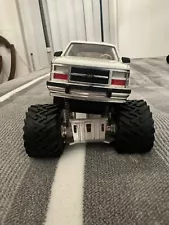 Chevrolet Suburban 1500 Lifted Toy Truck White 1993