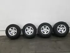 2004 Toyota Tacoma XtraCab 4x4 V6 OEM 16" Wheel / Tire Set #5243 o1