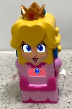 Lego Super Mario 'Peach' figurine with LCD Screens for Eyes and Chest (mar0112)