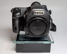 Pentax 645z Medium Format DSLR Camera Body MINT