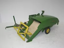 1/16 JOHN DEERE MODEL 12-A COMBINE CANVAS ORIGINAL 1952 vintage